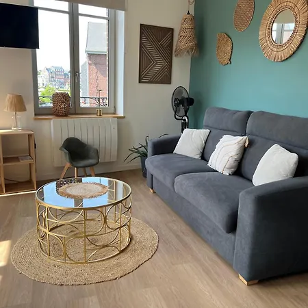 Marguerite Plage, Mezzanine Enfants , Parking *