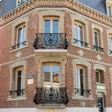 Marguerite Plage, Mezzanine Enfants , Parking * مير-لي-بان